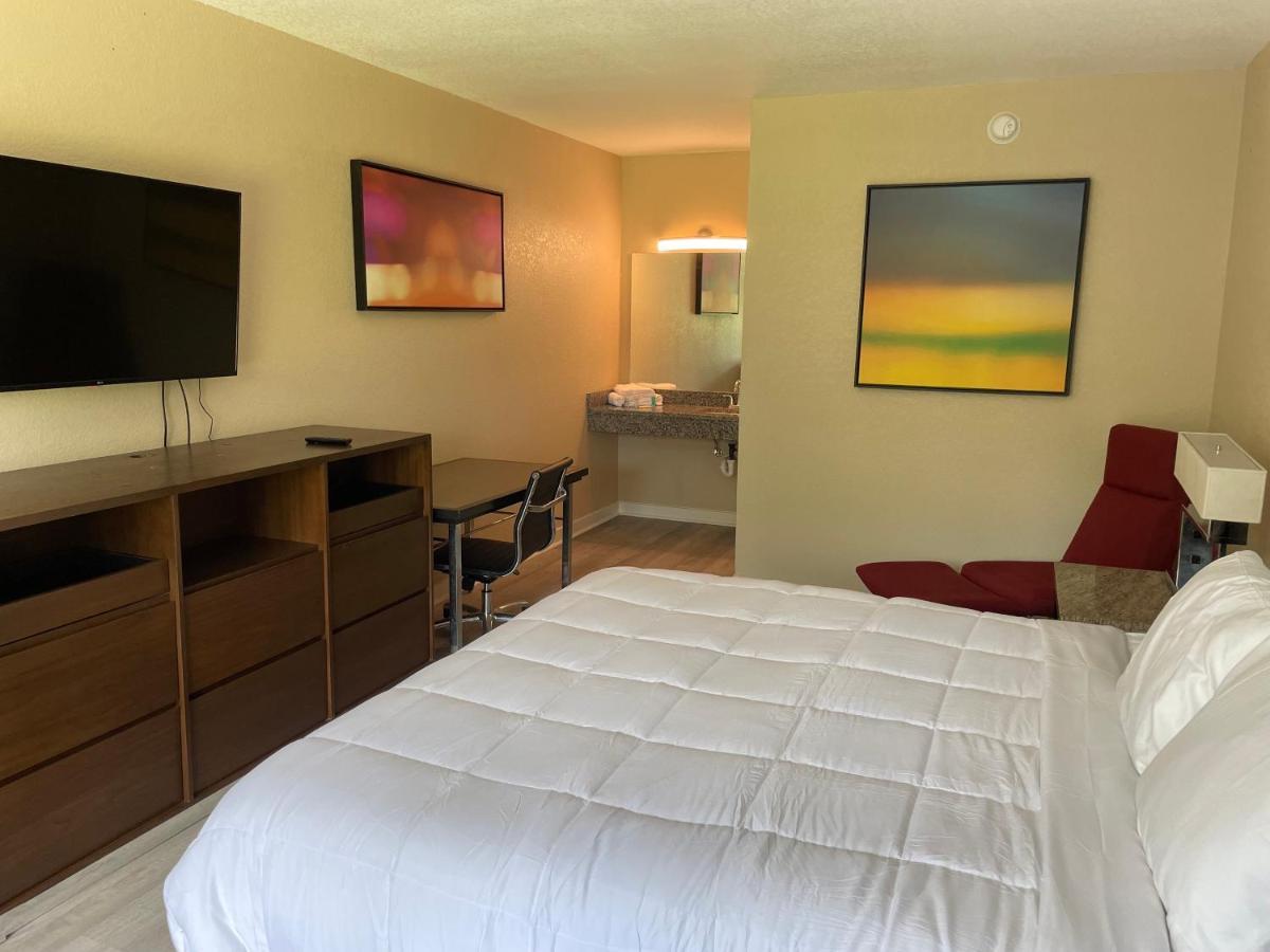 Econo Lodge Jennings Bagian luar foto