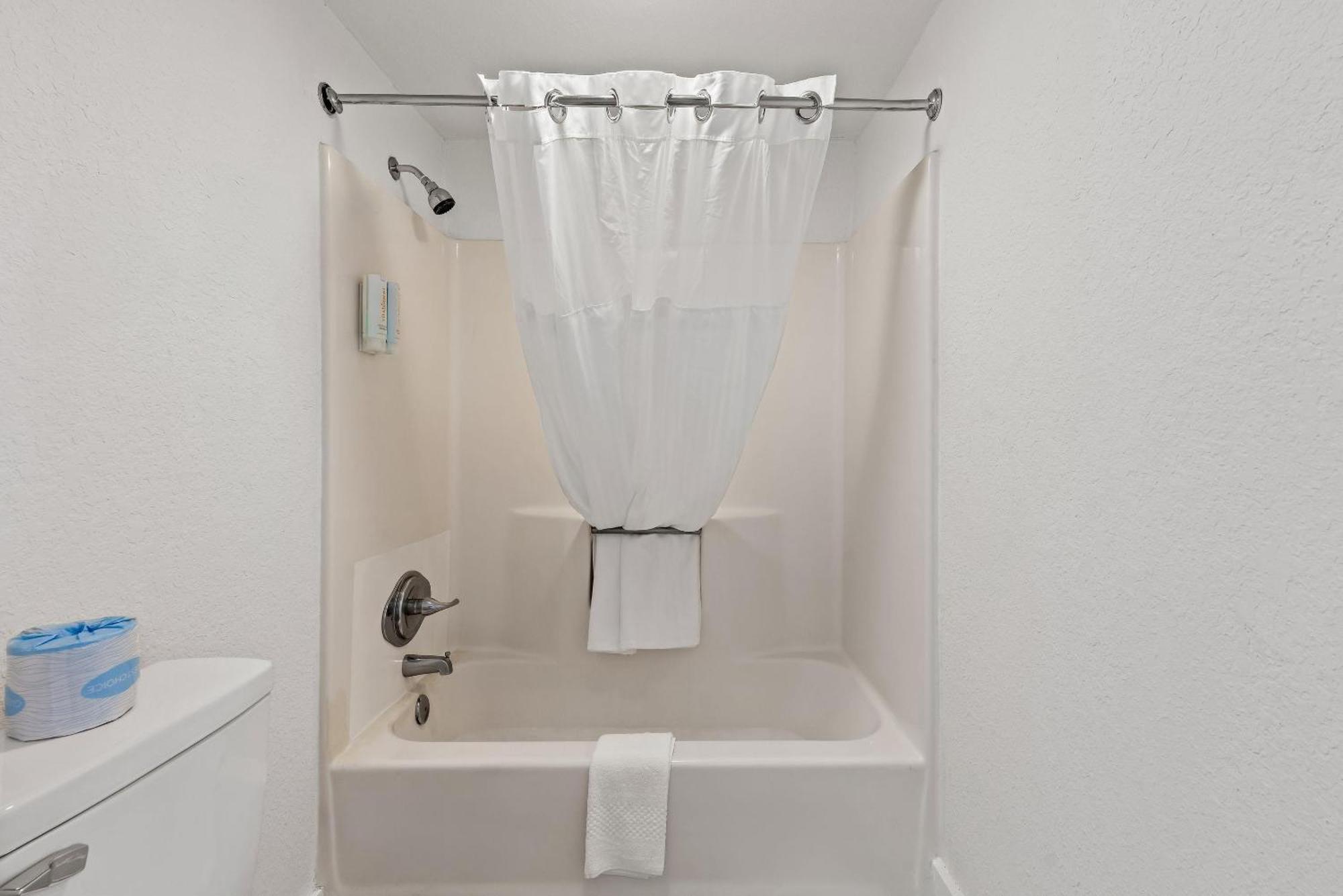 Econo Lodge Jennings Bagian luar foto