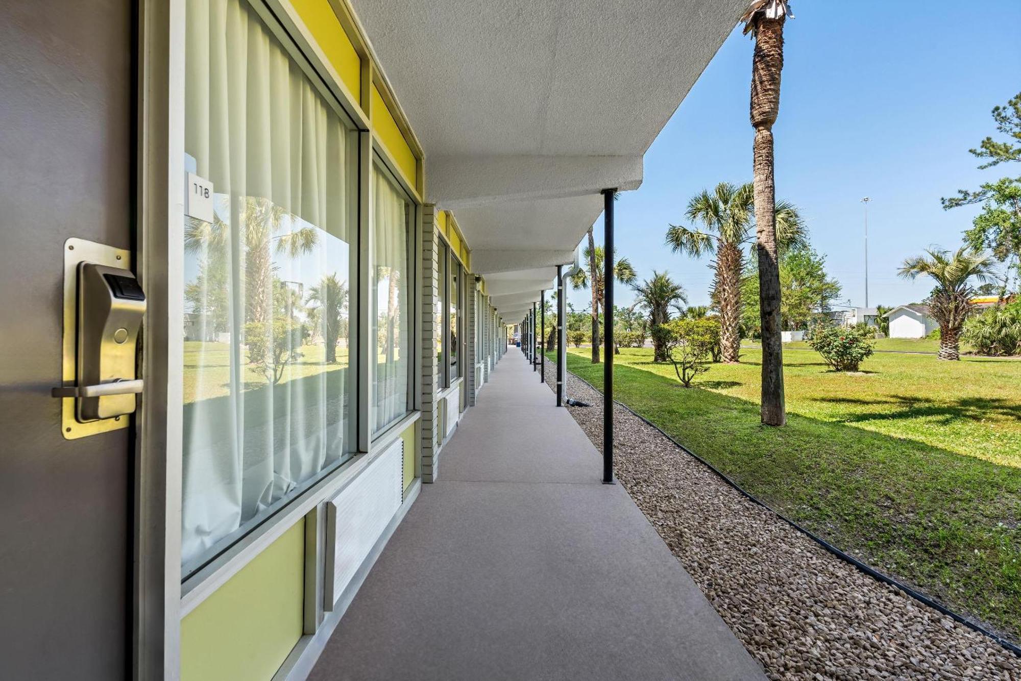 Econo Lodge Jennings Bagian luar foto